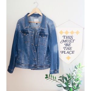 Universal Thread Essential Freeborn Denim Jacket